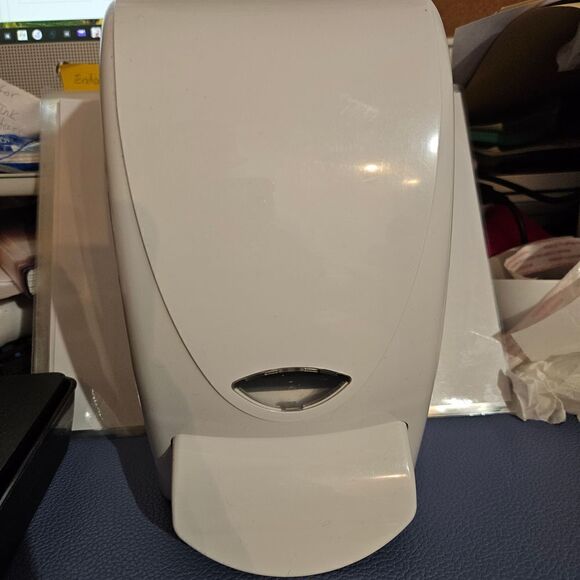 Soap‎ Dispenser - Picture 1 of 6